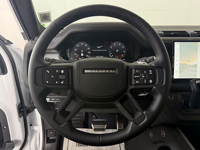 2025 Land Rover Defender V8 - Photo 41