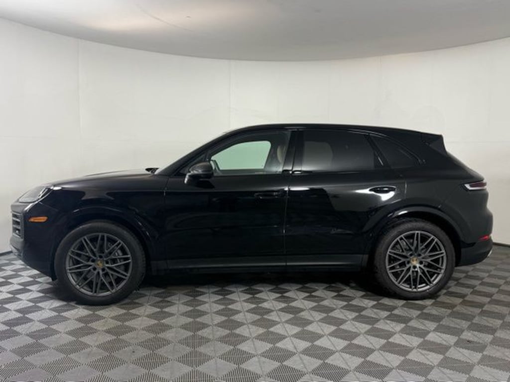 Used 2024 Porsche Cayenne Base SUV