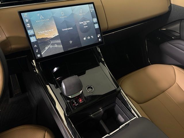 2025 Land Rover Range Rover Sport 37
