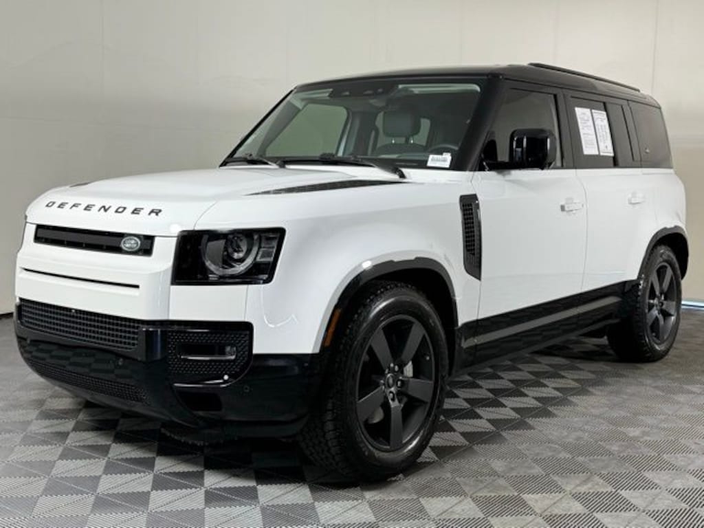 Used 2024 Land Rover Defender 110 X-Dynamic SE SUV