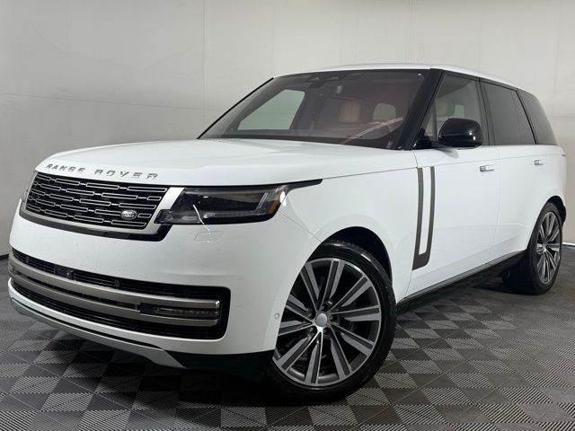 2023 Land Rover Range Rover SE's photo