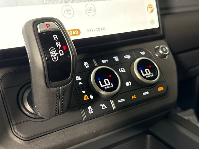 2026 Land Rover Defender S - Photo 29