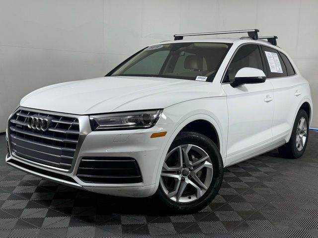 2019 Audi Q5 Premium's photo