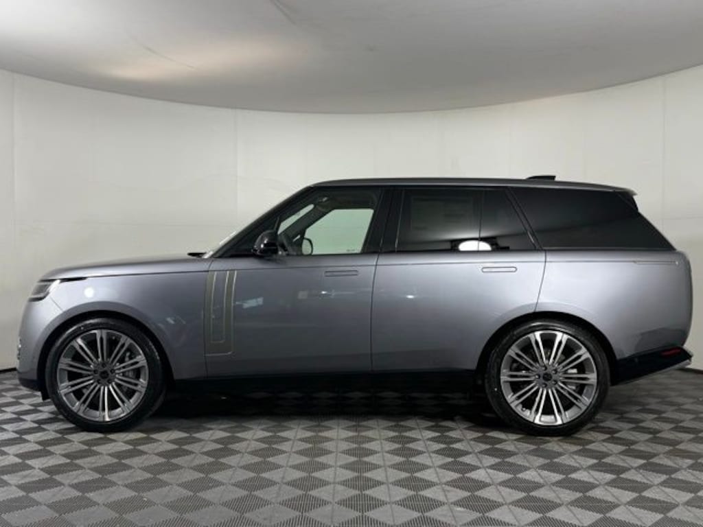 New 2026 Land Rover Range Rover SE SUV