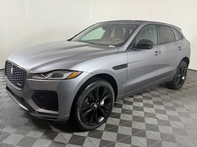 2025 Jaguar F-PACE P250 photo 2