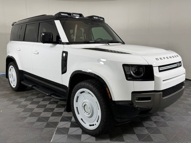 2025 Land Rover Defender X-Dynamic SE - Photo 10