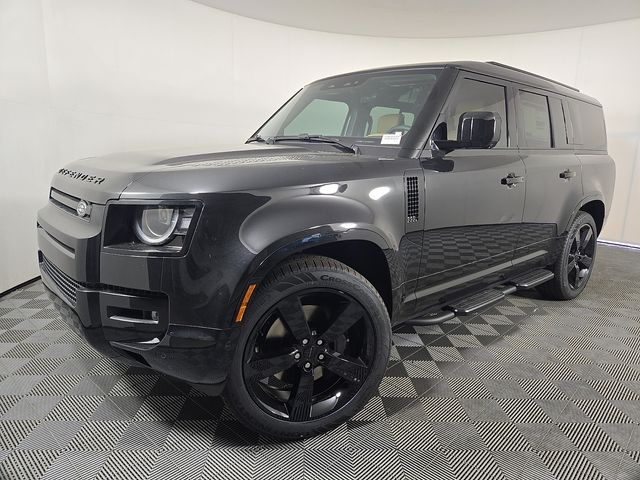 2026 Land Rover Defender 130 X-Dynamic SE P400's photo