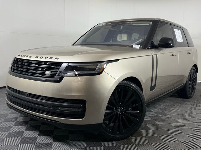 2023 Land Rover Range Rover First Edition's photo