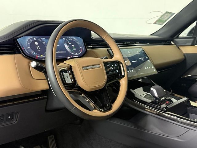 2025 Land Rover Range Rover Sport 42