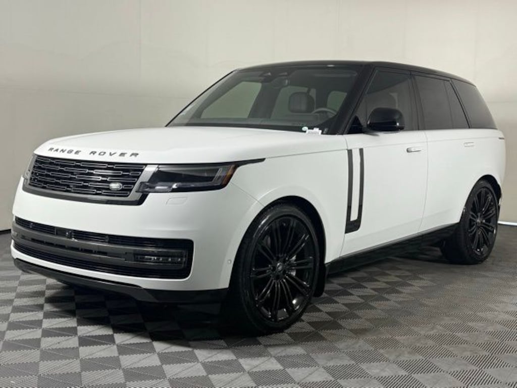 New 2025 Land Rover Range Rover SE SUV