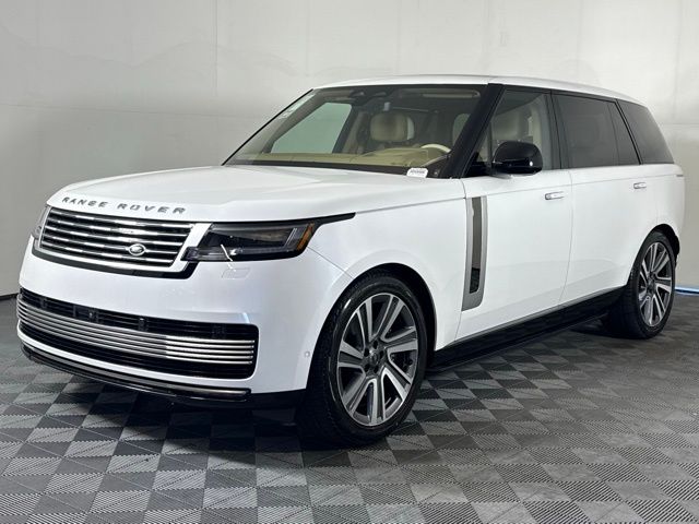 2025 Land Rover Range Rover SV photo 2