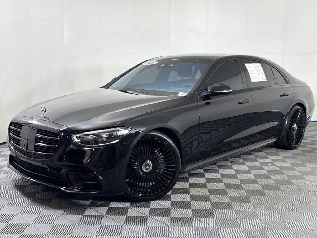  Mercedes-Benz S-Class