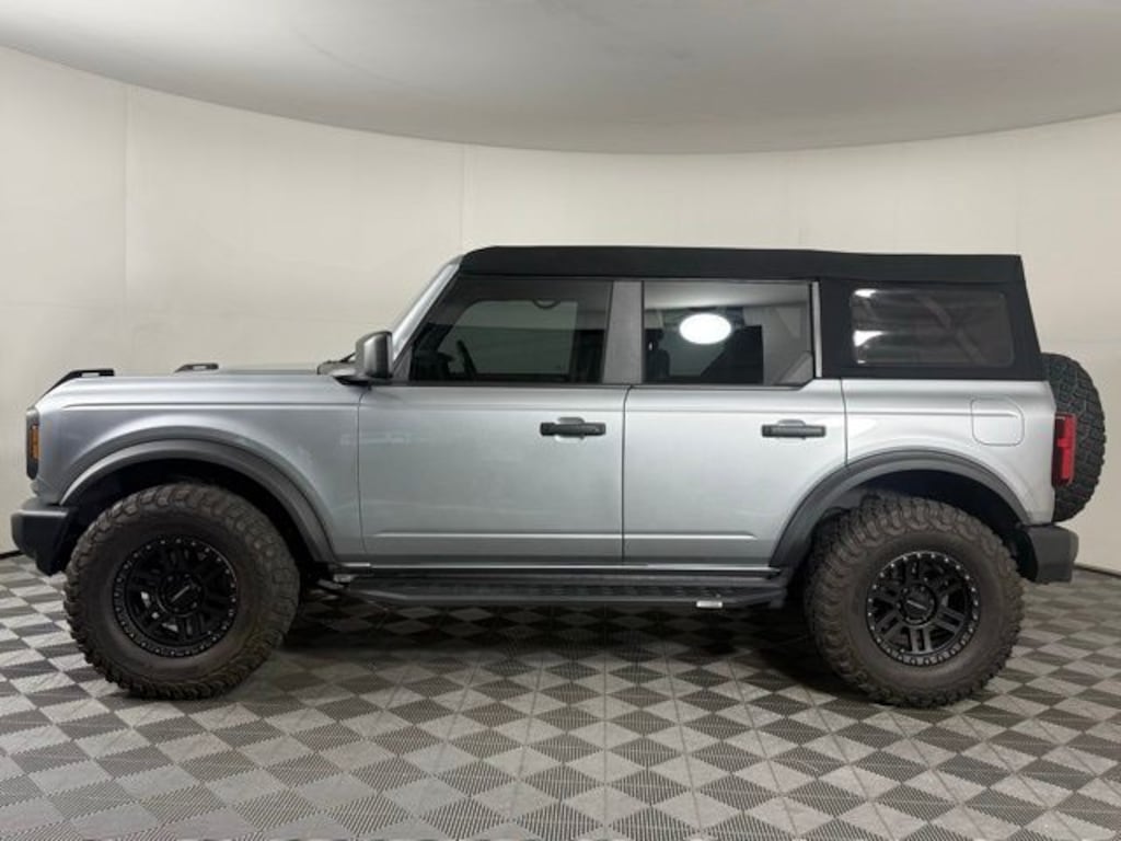 Used 2023 Ford Bronco Base SUV