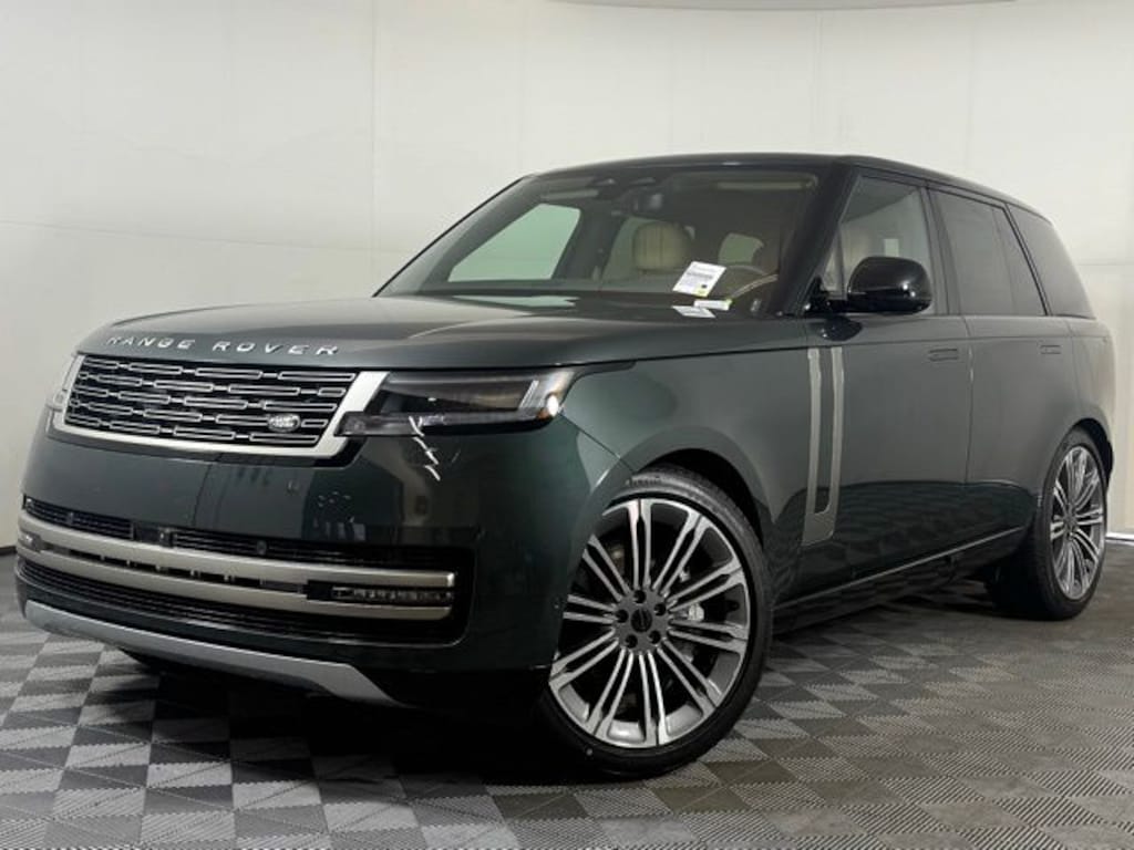 New 2026 Land Rover Range Rover SE SUV