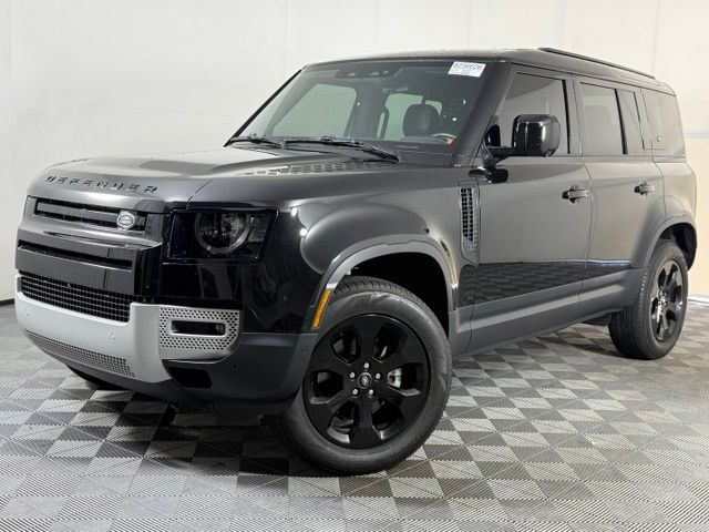 2024 Land Rover Defender 110 S P300's photo
