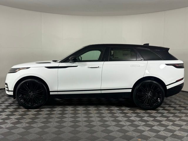 2026 Land Rover Range Rover Velar SE photo 2