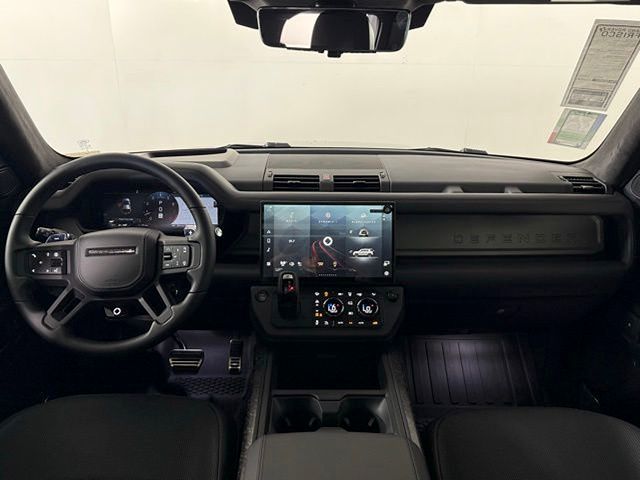 2026 Land Rover Defender OCTA - Photo 21