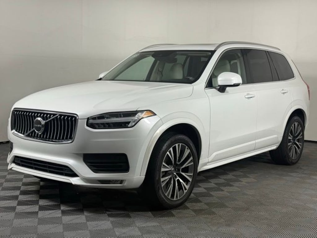 Used 2020 Volvo XC90 T6 Momentum SUV
