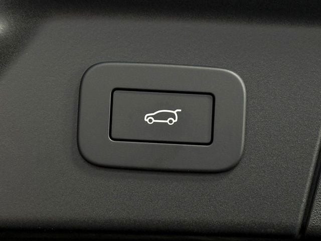 2026 Land Rover Range Rover Velar S - Photo 18