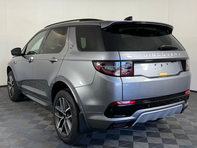 2025 Land Rover Discovery Sport S photo 4
