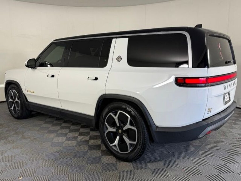 Used 2024 Rivian R1S Adventure SUV