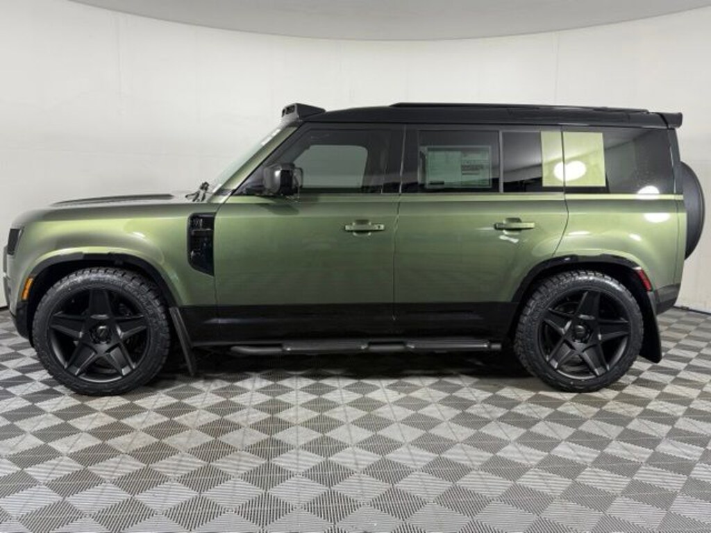 New 2026 Land Rover Defender 110 X-Dynamic SE SUV