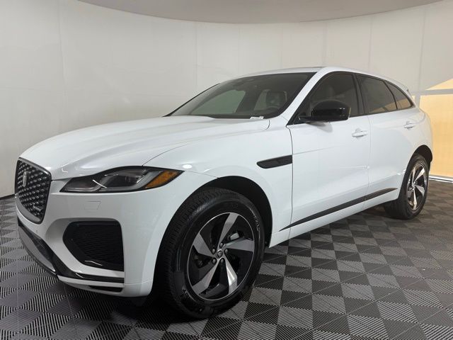 2025 Jaguar F-PACE P250 photo 2