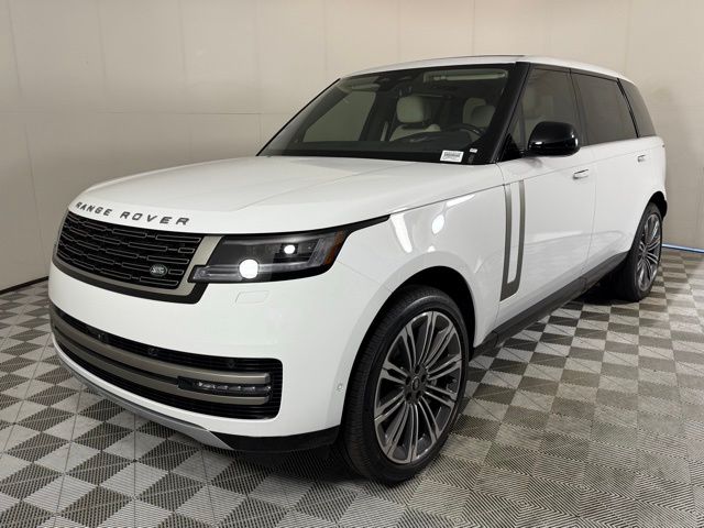 2025 Land Rover Range Rover SE photo 2