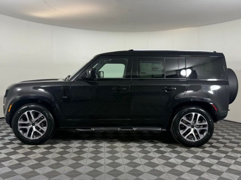 New 2026 Land Rover Defender 110 400PS X-Dynamic SE SUV