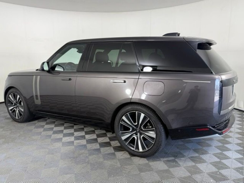 Used 2023 Land Rover Range Rover Plug-In Hybrid SE SUV