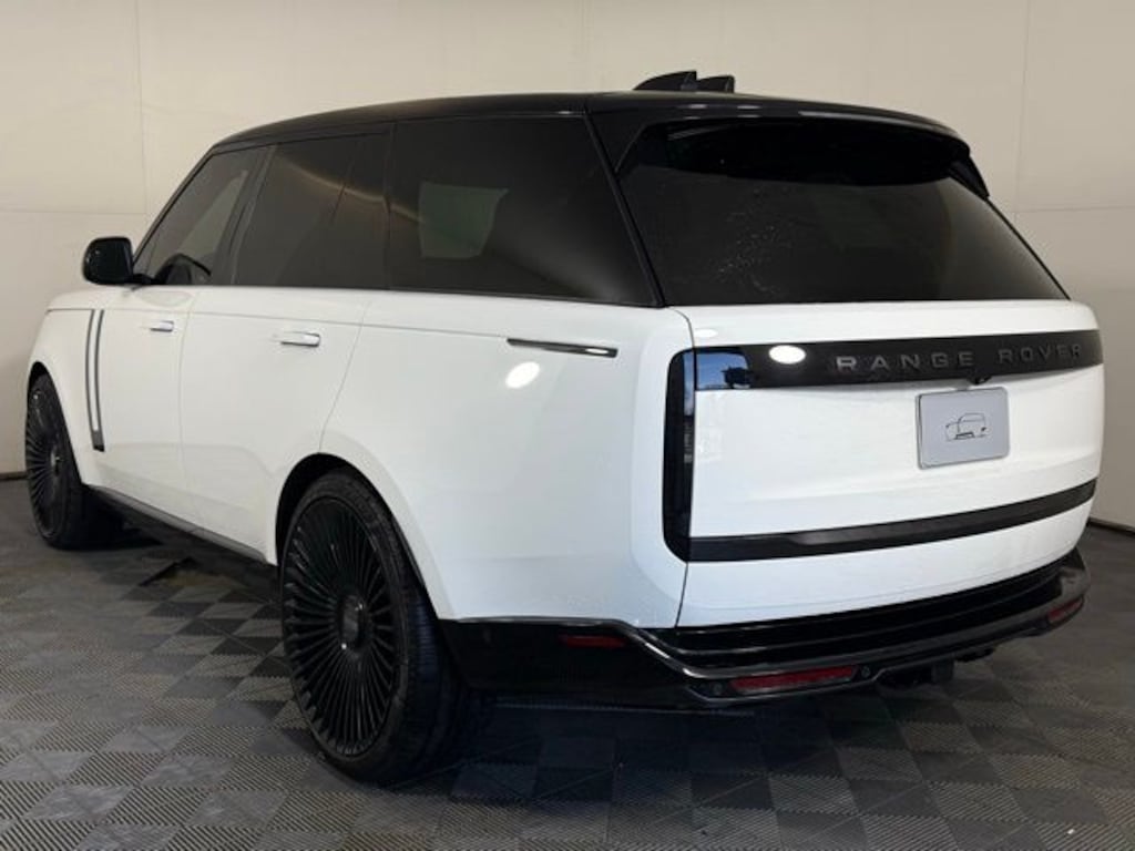 Used 2024 Land Rover Range Rover SE SUV