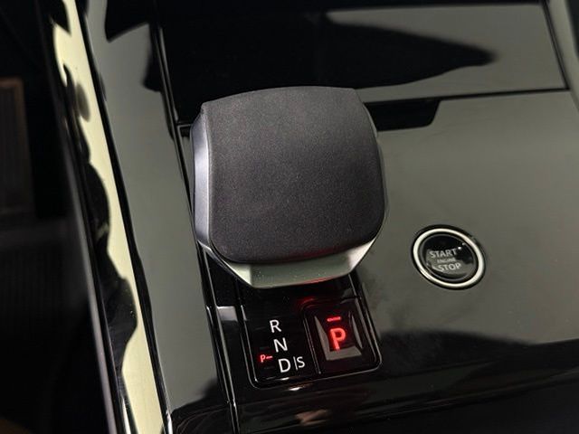 2025 Land Rover Range Rover Sport 36