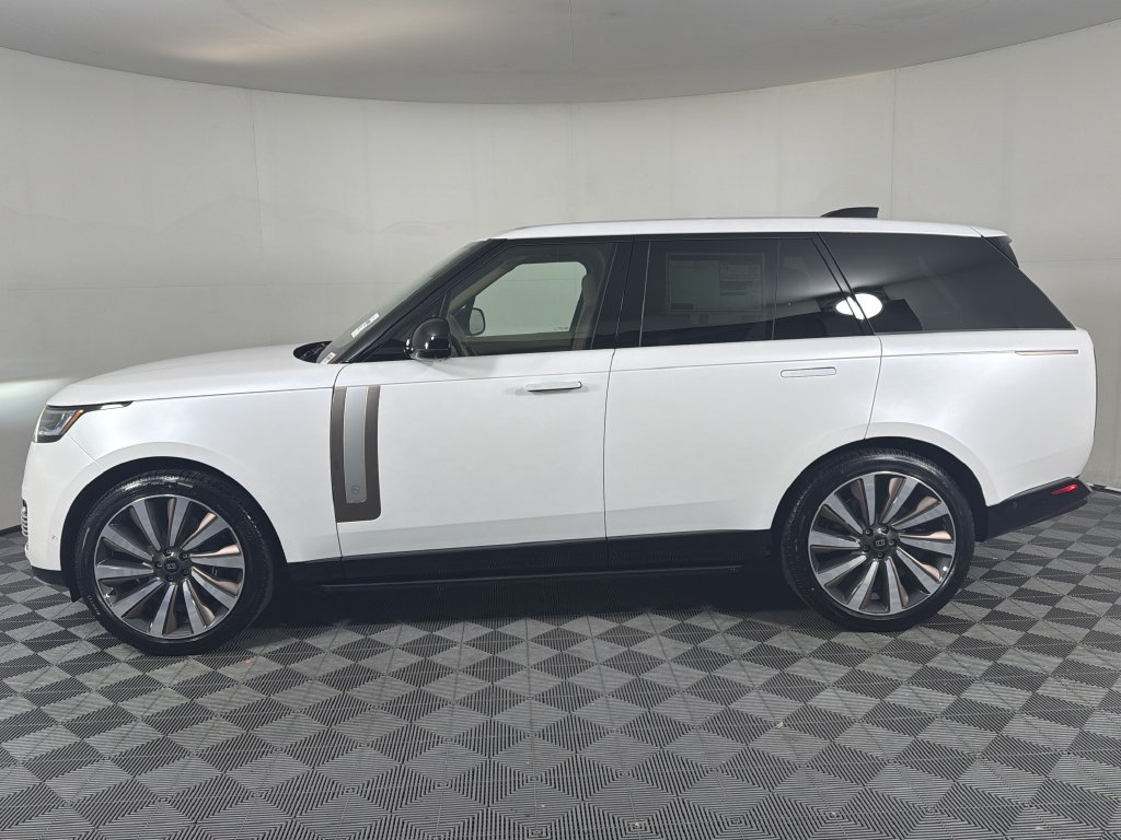 New 2027 Land Rover Range Rover SV Signature Suite SUV