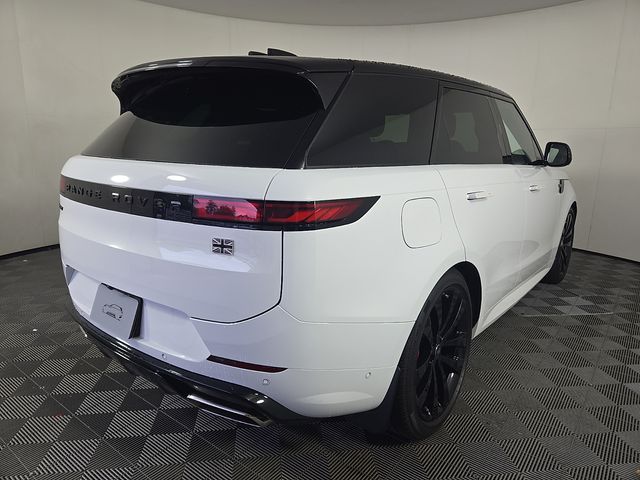 2025 Land Rover Range Rover Sport 5