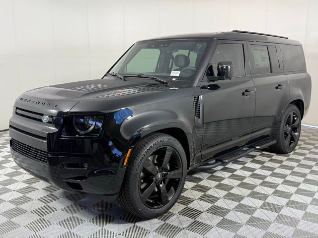 2025 Land Rover Defender 130 V8 photo 2