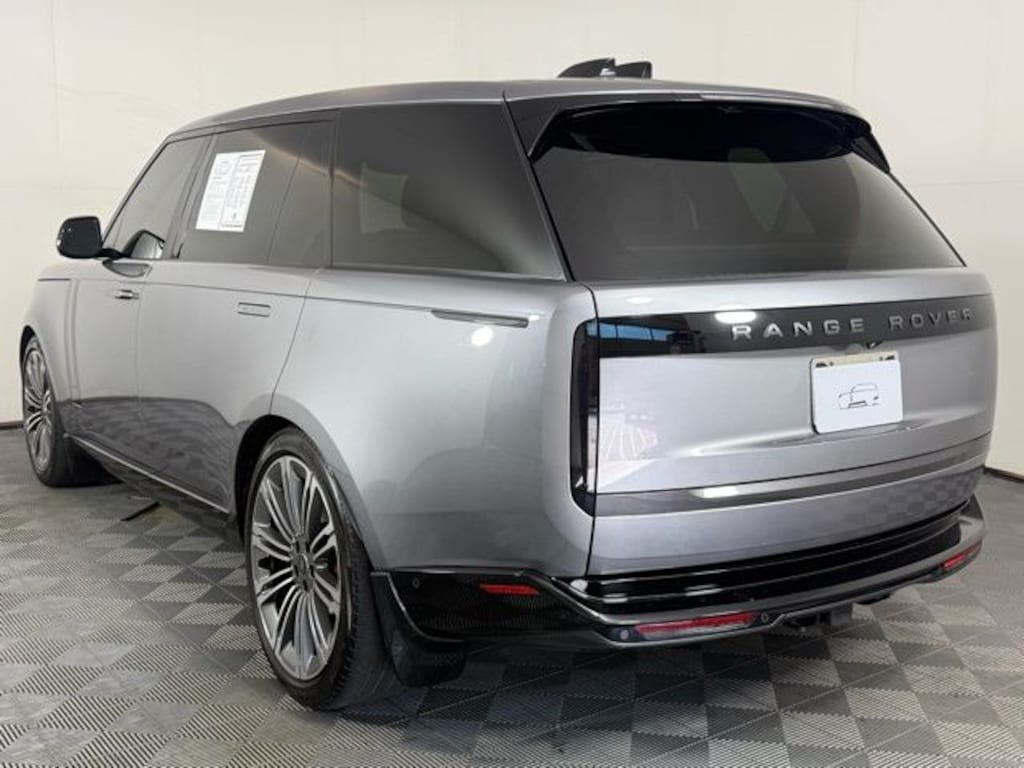 Used 2024 Land Rover Range Rover SE Long Wheel Base