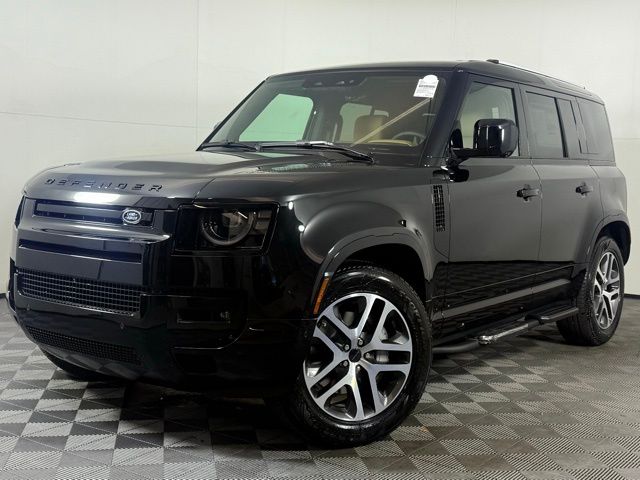 2026 Land Rover Defender X-Dynamic SE's photo