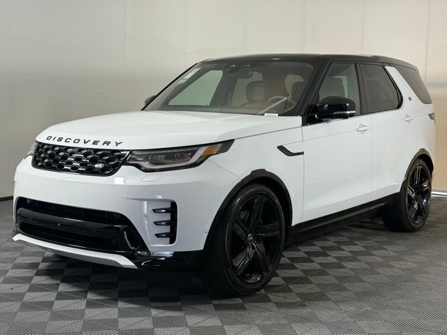 2025 Land Rover Discovery SE photo 2