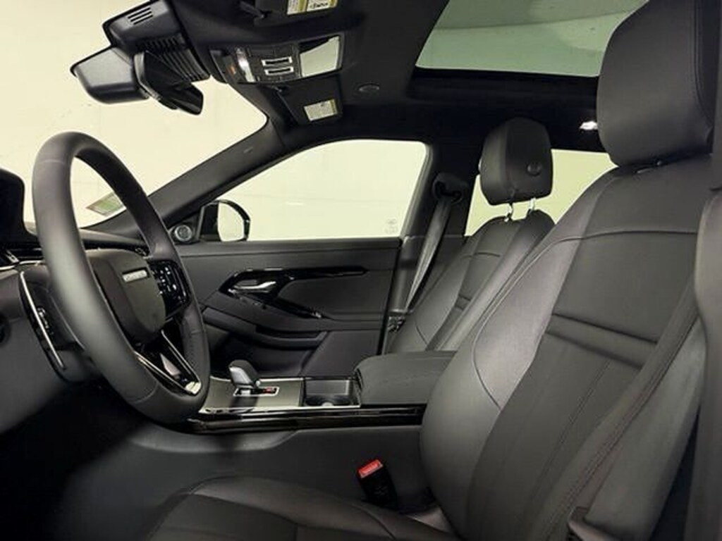 New 2026 Land Rover Range Rover Evoque Dynamic SE SUV