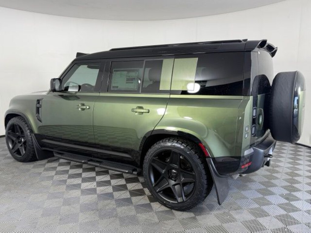 New 2026 Land Rover Defender 110 X-Dynamic SE SUV