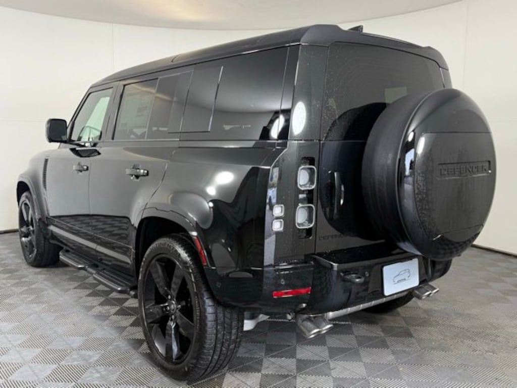 New 2025 Land Rover Defender 110 V8 SUV