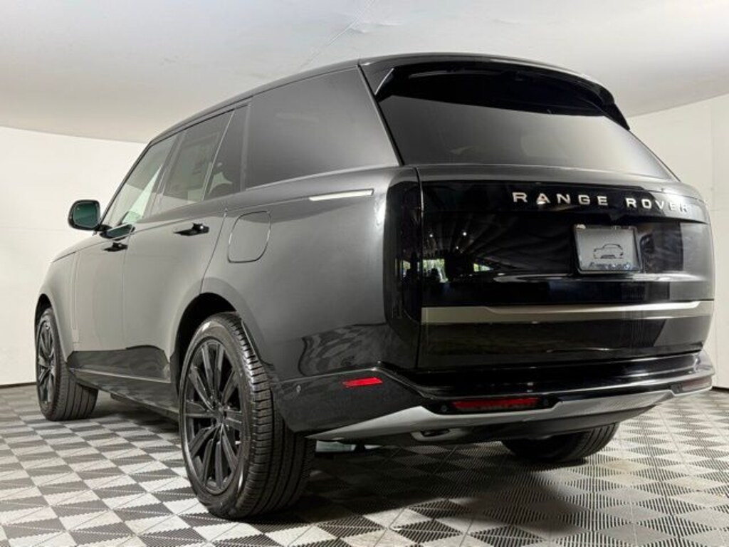 New 2026 Land Rover Range Rover SE Phev SUV