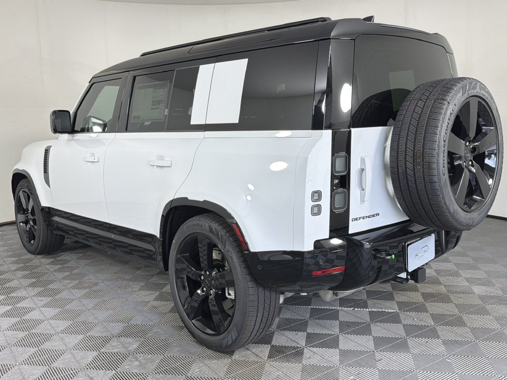 New 2026 Land Rover Defender 110 X-Dynamic SE SUV