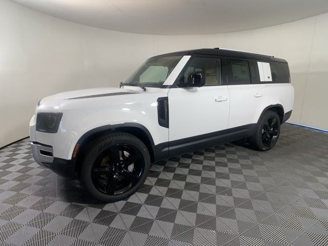 2024 Land Rover Defender 130 S photo 2