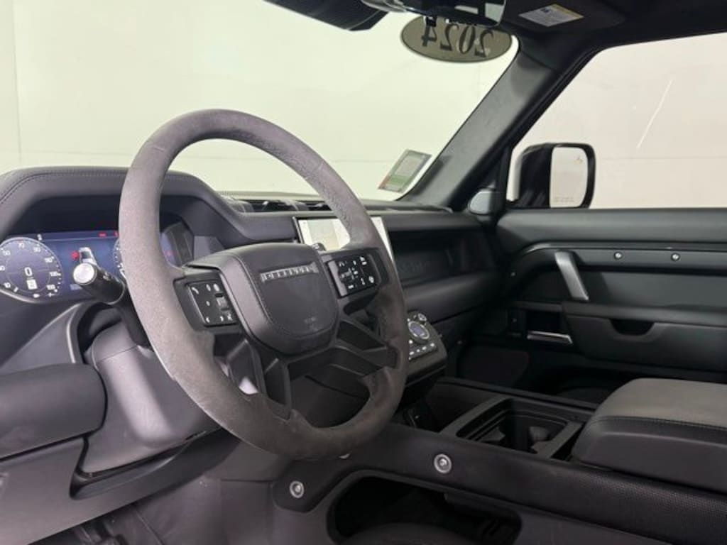 Used 2024 Land Rover Defender 110 V8 SUV