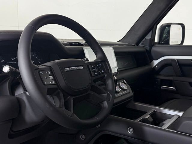 2025 Land Rover Defender V8 - Photo 45