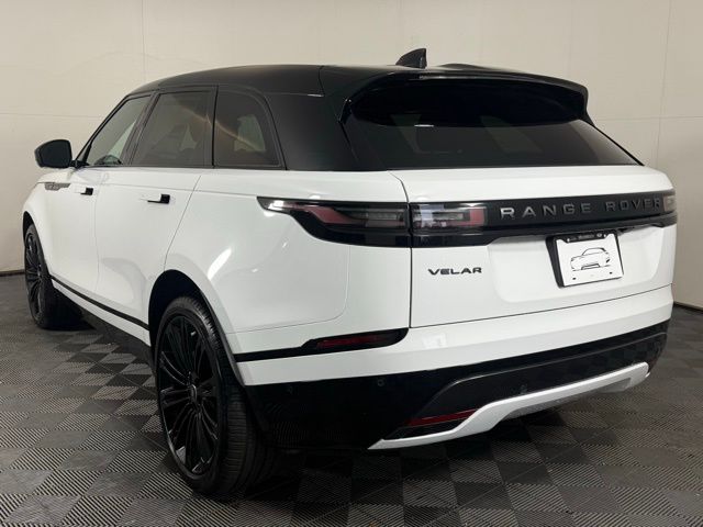 2026 Land Rover Range Rover Velar SE photo 3