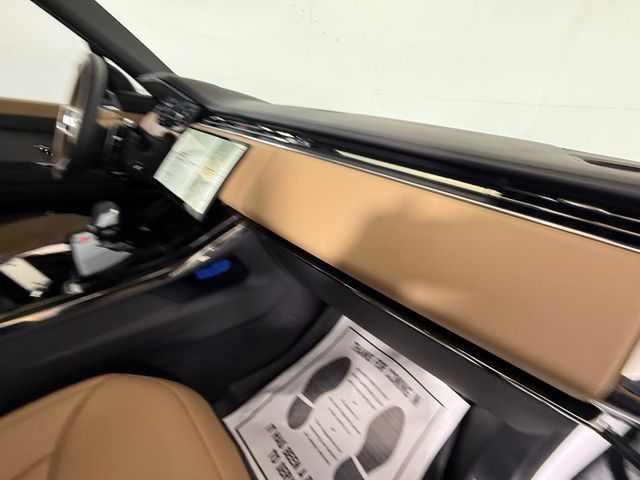2026 Land Rover Range Rover Sport 44
