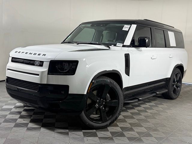 2026 Land Rover Defender 130 X-Dynamic SE P400's photo