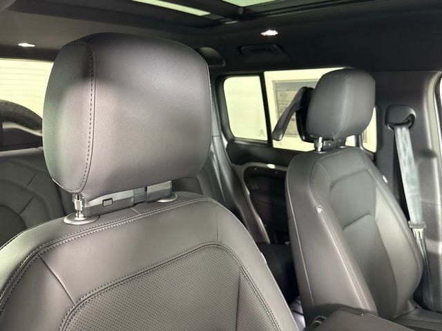 2026 Land Rover Defender S - Photo 40